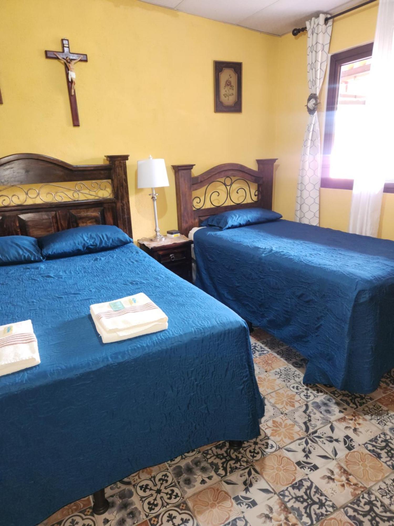 Hotel Nolasco Antigua Habitación foto